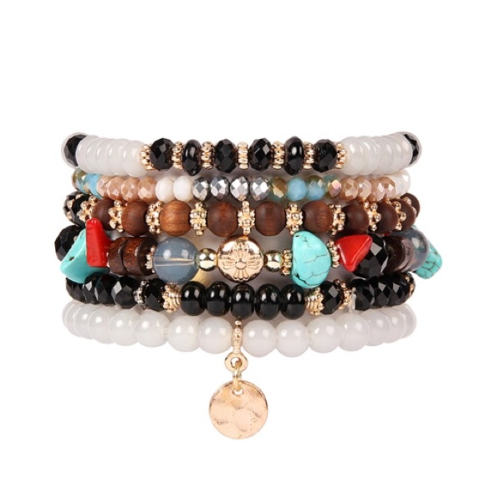 BNWT Bracelet 6 pieces
